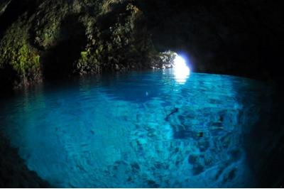 沖縄県旅行のおすすめ観光スポット人気投票・ランキング　－位　真栄田岬 青の洞窟の画像