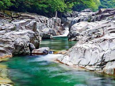 愛媛県旅行のおすすめ観光スポット人気投票・ランキング　－位　面河渓の画像