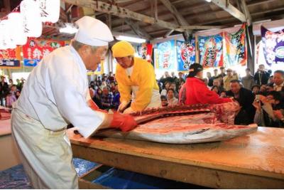 青森県旅行のおすすめ観光スポット人気投票 - ランキング　－位　超マグロ祭りの画像