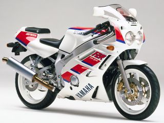 【バイク車種】レーサーレプリカ（スーパースポーツ）・人気ランキング【人気投票】　13位　FZR400の画像